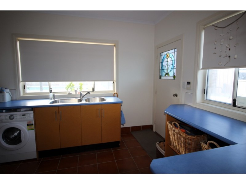 80 Nootina Road, Port Lincoln SA 5606