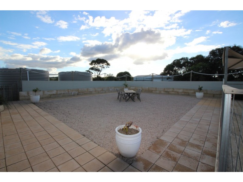 80 Nootina Road, Port Lincoln SA 5606