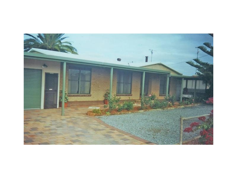 16 Main Street, Port Kenny SA 5671