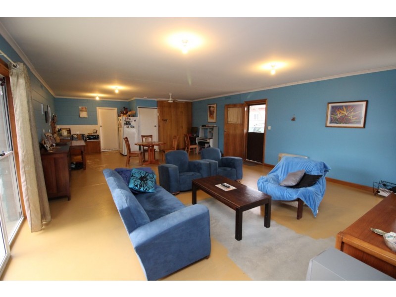 14 Flinders Avenue, Coffin Bay SA 5607