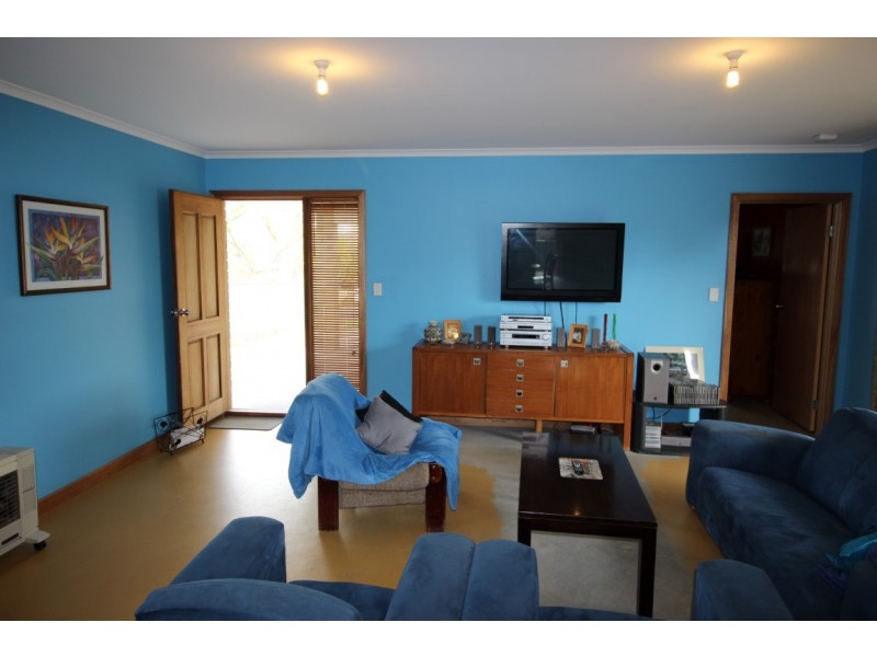 14 Flinders Avenue, Coffin Bay SA 5607
