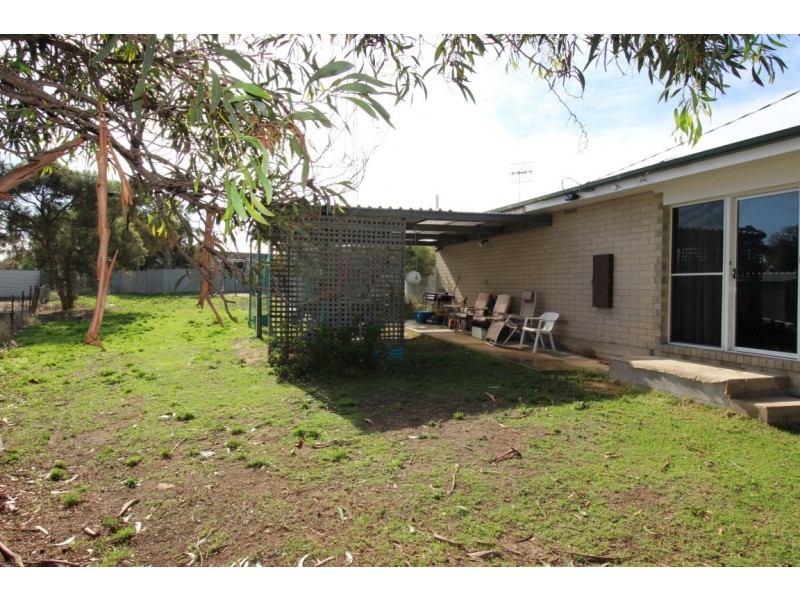 14 Flinders Avenue, Coffin Bay SA 5607