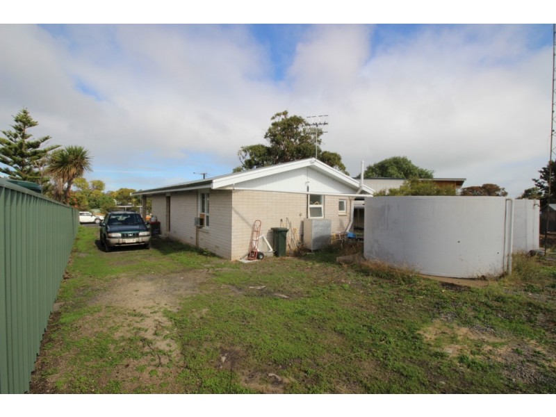 14 Flinders Avenue, Coffin Bay SA 5607