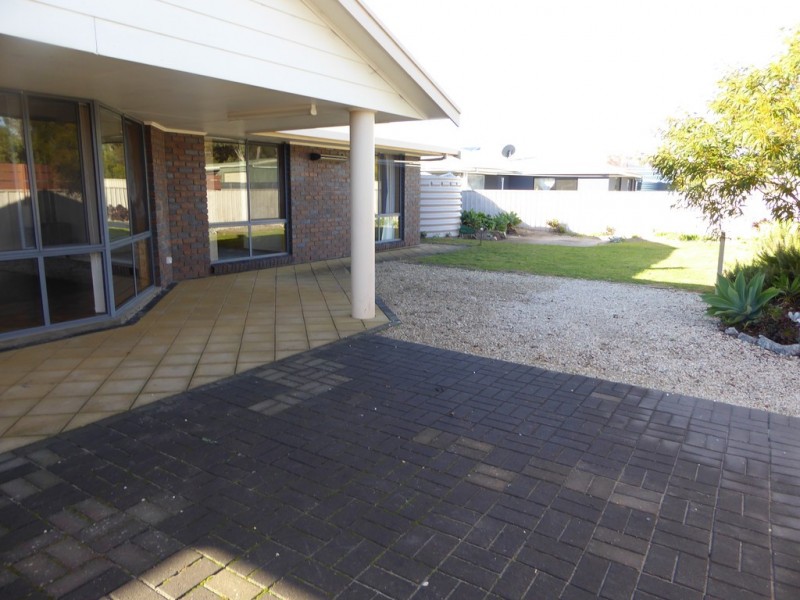 17 Nancy Road, Coffin Bay SA 5607