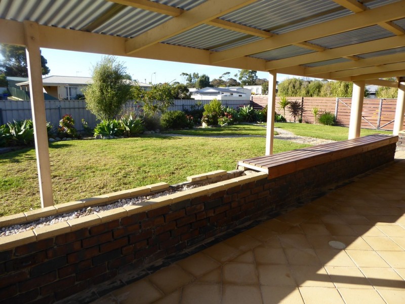 17 Nancy Road, Coffin Bay SA 5607