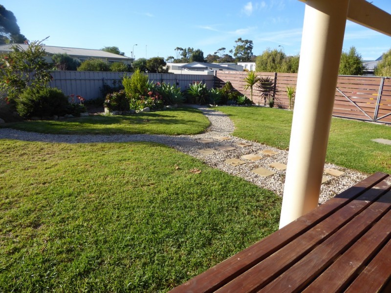 17 Nancy Road, Coffin Bay SA 5607