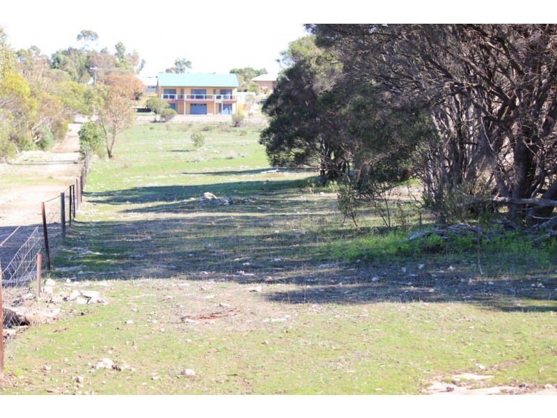 12 Grimm Road, Coffin Bay SA 5607