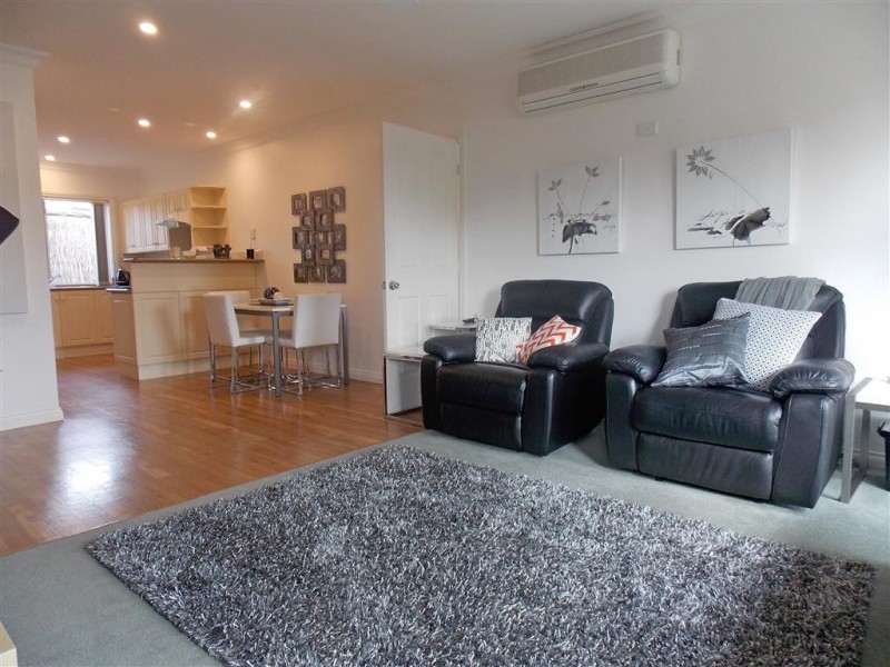 1/1 Sandy Point Drive, Port Lincoln SA 5606