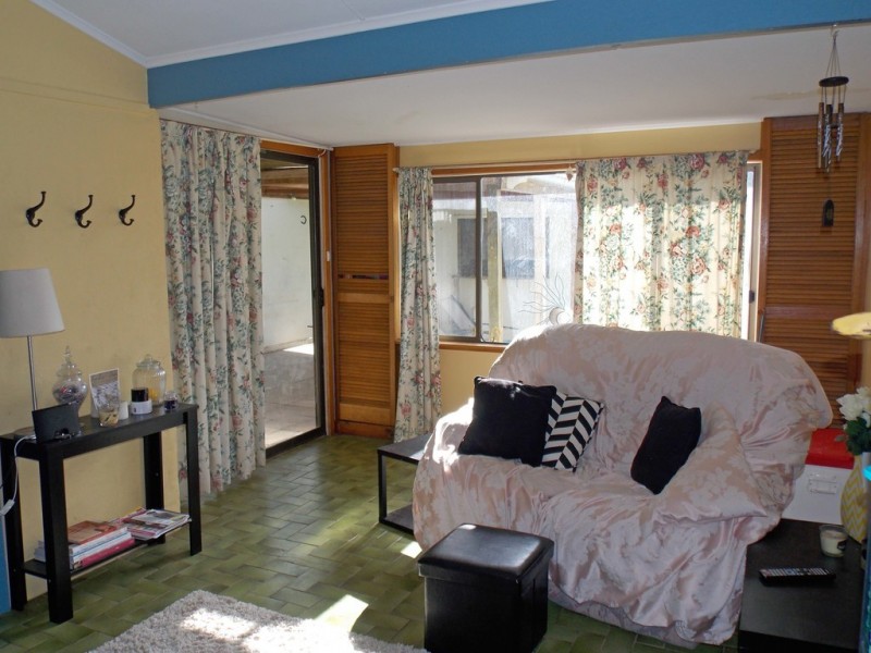 6 McFarlane Street, Cummins SA 5631