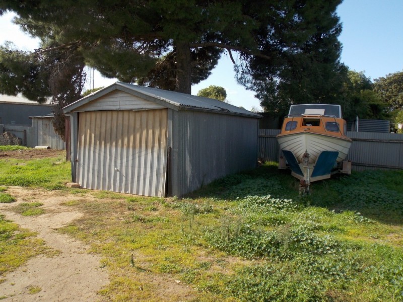 6 McFarlane Street, Cummins SA 5631