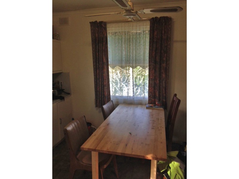 10 Laube Street, Cummins SA 5631