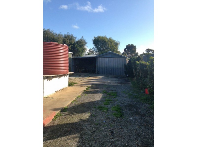 10 Laube Street, Cummins SA 5631