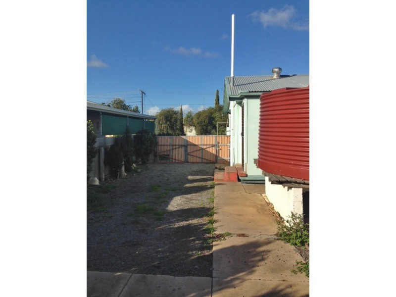 10 Laube Street, Cummins SA 5631