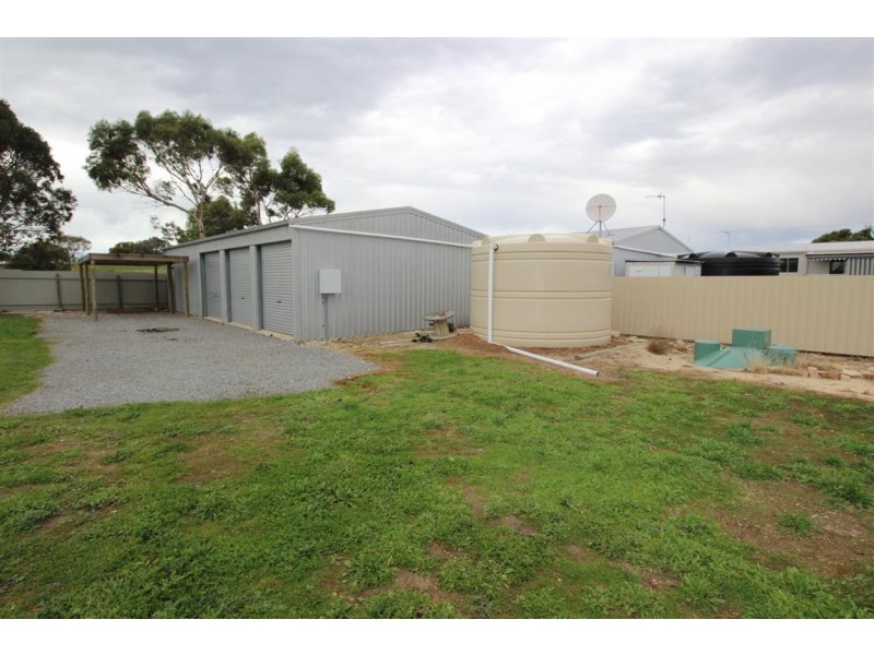 9 Broccabruna Drive, Mount Dutton Bay SA 5607