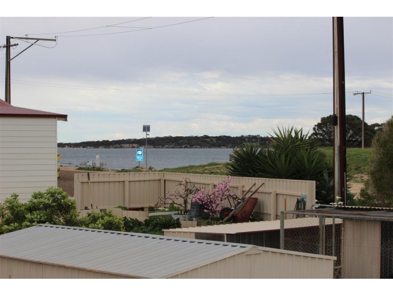 9 Broccabruna Drive, Mount Dutton Bay SA 5607