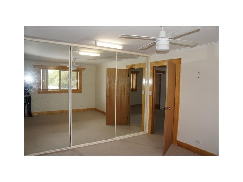 194 New West Road, Port Lincoln SA 5606