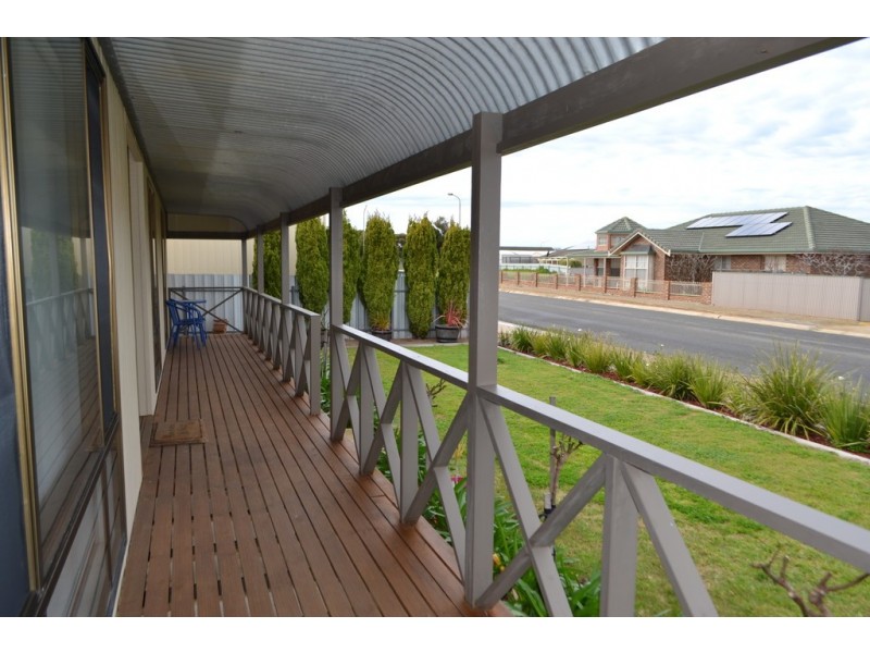 1 Burnett Street, Tumby Bay SA 5605