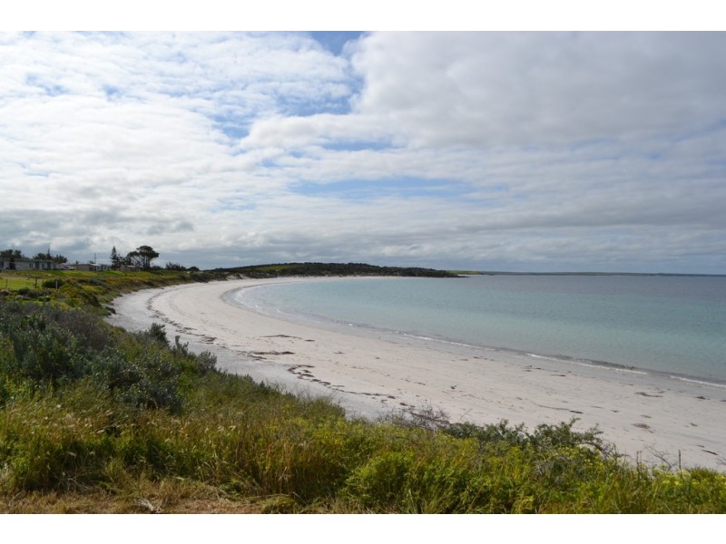 5 Mottled Cove Rd, Port Neill SA 5604