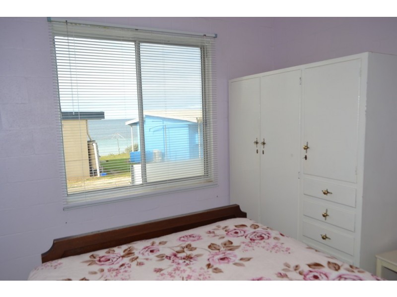 5 Mottled Cove Rd, Port Neill SA 5604