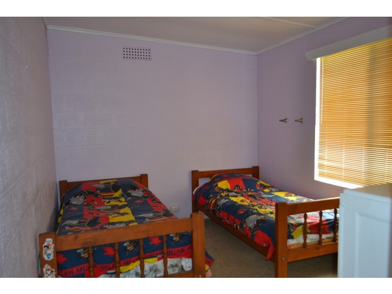 5 Mottled Cove Rd, Port Neill SA 5604