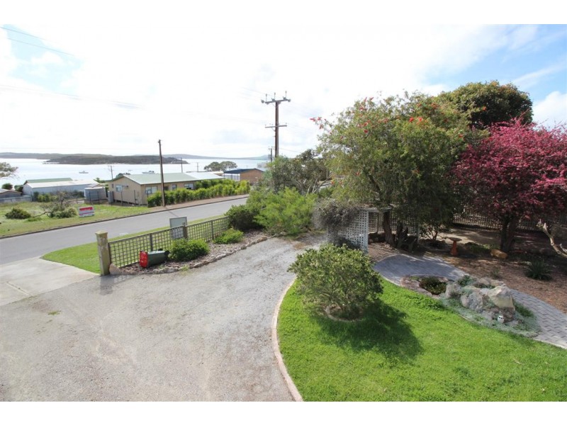29 Pine Crescent, Coffin Bay SA 5607