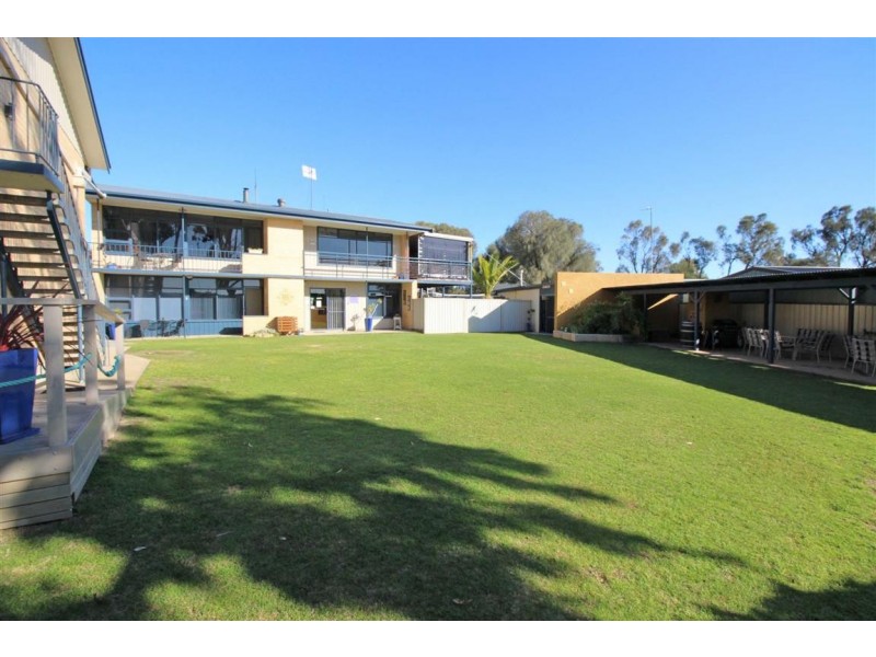 83 Greenly Avenue, Coffin Bay SA 5607