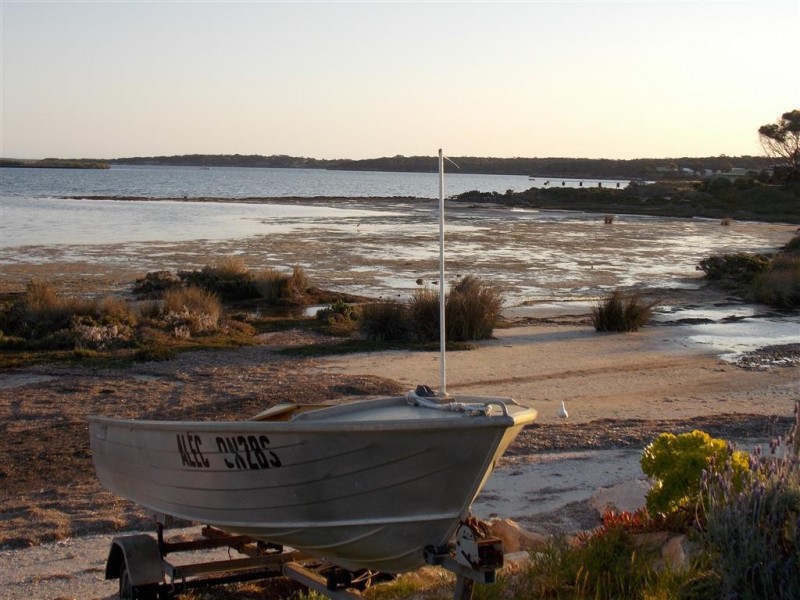 Lot 461 Dolphin Drive, Mount Dutton Bay SA 5607