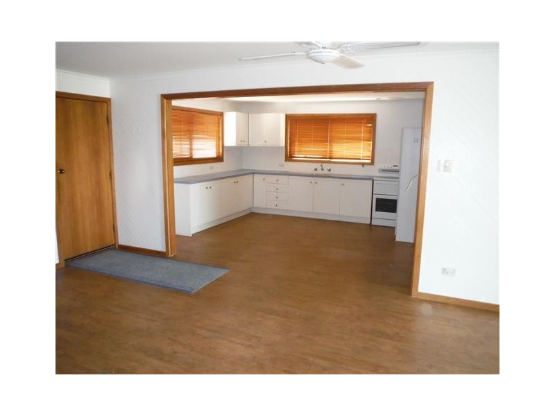 39 Greenly Avenue, Coffin Bay SA 5607