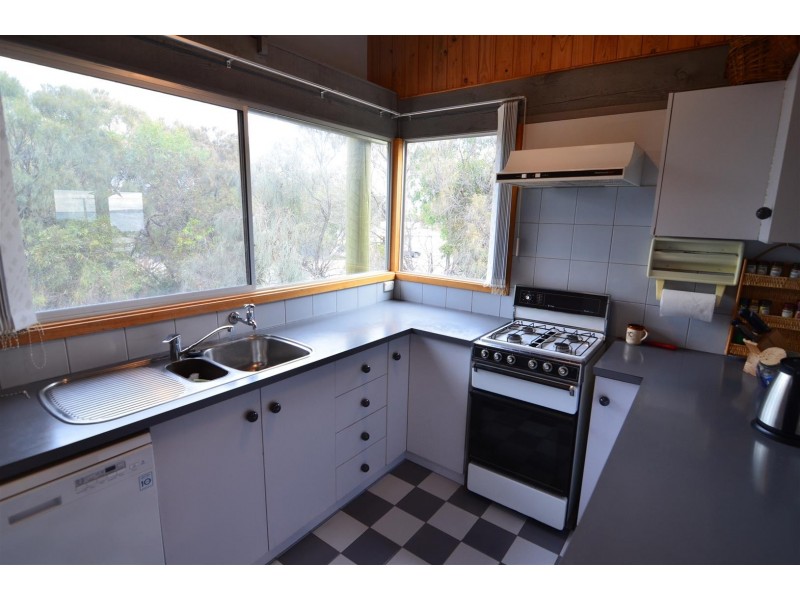 92 Greenly Avenue, Coffin Bay SA 5607