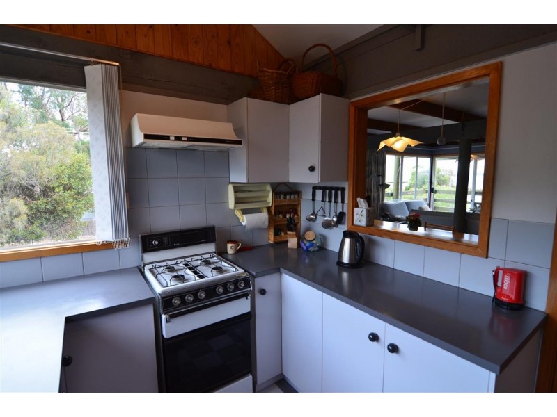 92 Greenly Avenue, Coffin Bay SA 5607