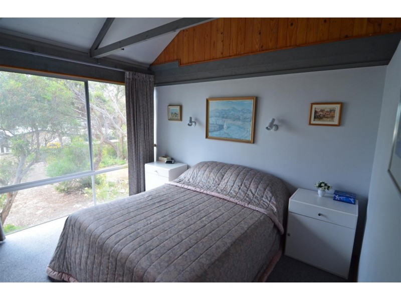 92 Greenly Avenue, Coffin Bay SA 5607