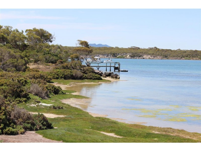 1 Egret Court, Coffin Bay SA 5607