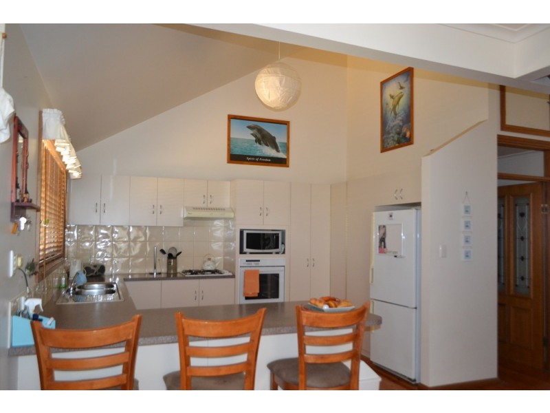 47 Beach Tce, Elliston SA 5670