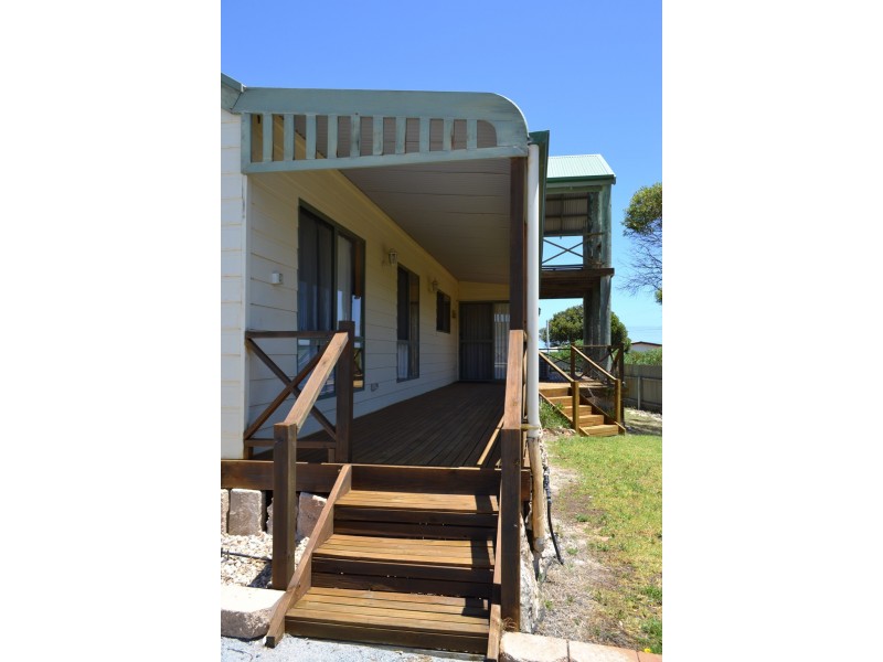 47 Beach Tce, Elliston SA 5670