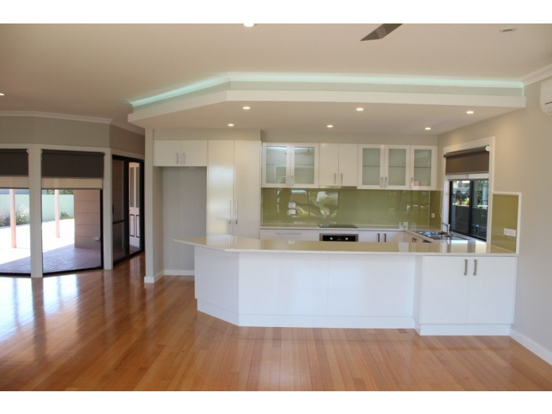 8 Endeavour Court, Coffin Bay SA 5607