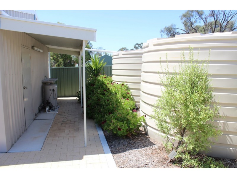 8 Endeavour Court, Coffin Bay SA 5607