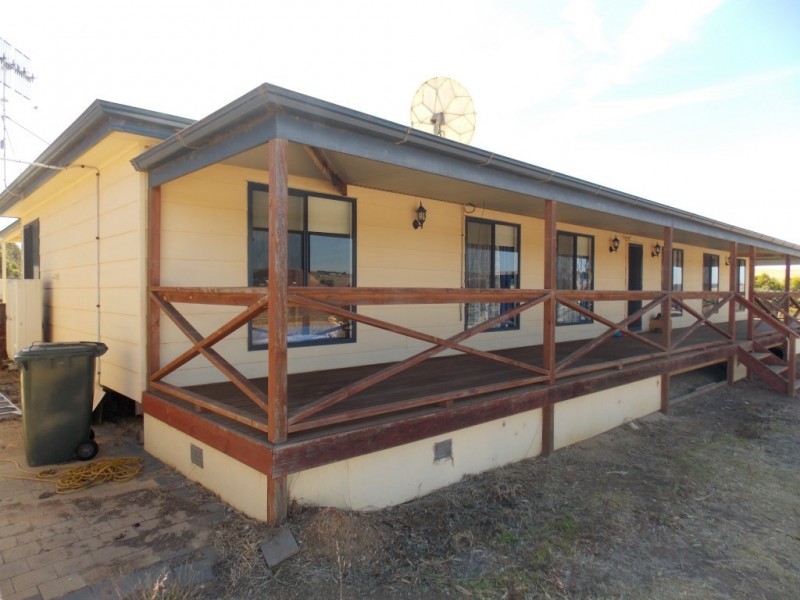 745 White Flat Road, Whites Flat SA 5607