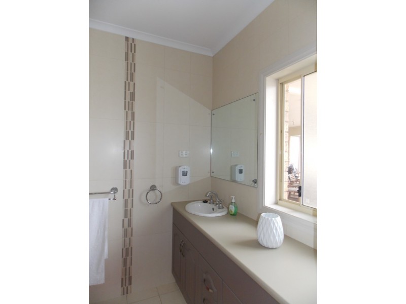 8 Kaitlin Court, Port Lincoln SA 5606