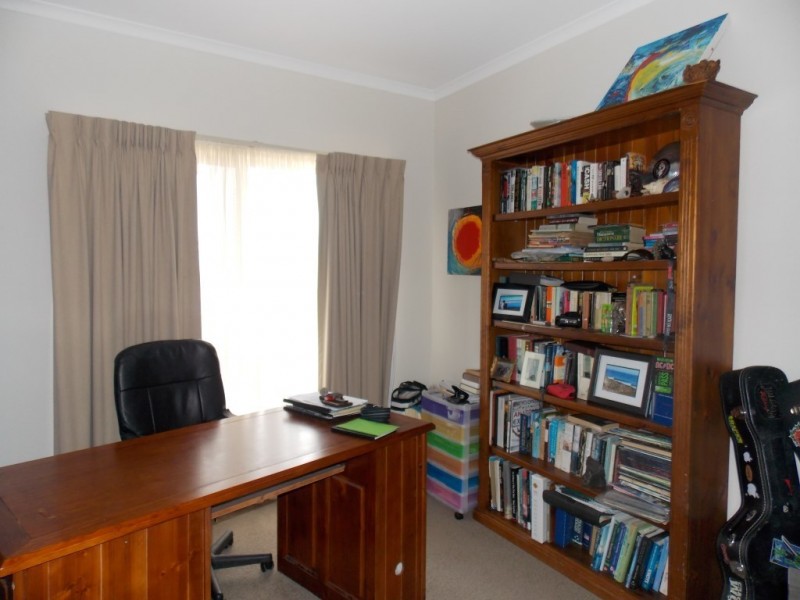 8 Kaitlin Court, Port Lincoln SA 5606