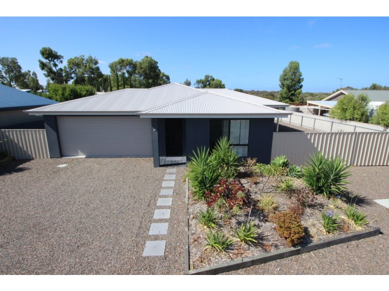 15 Nancy Road, Coffin Bay SA 5607