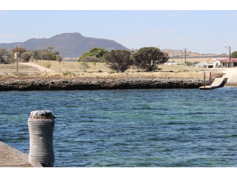 Lot 875 Woolshed Drive, Mount Dutton Bay SA 5607