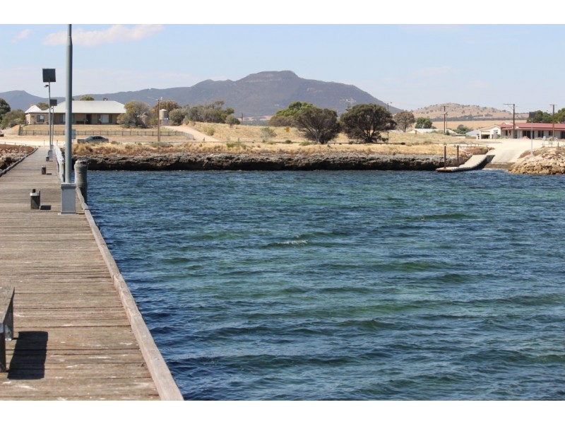 Lot 875 Woolshed Drive, Mount Dutton Bay SA 5607