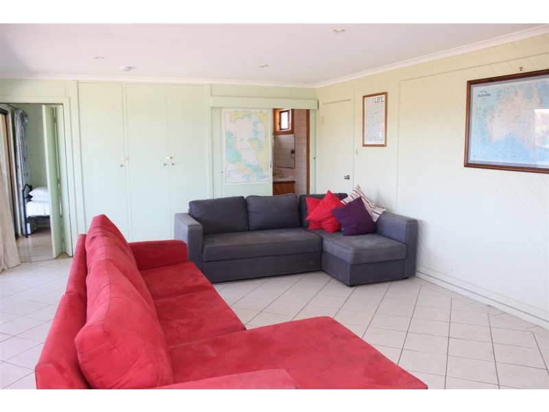10 Osprey Court, Coffin Bay SA 5607