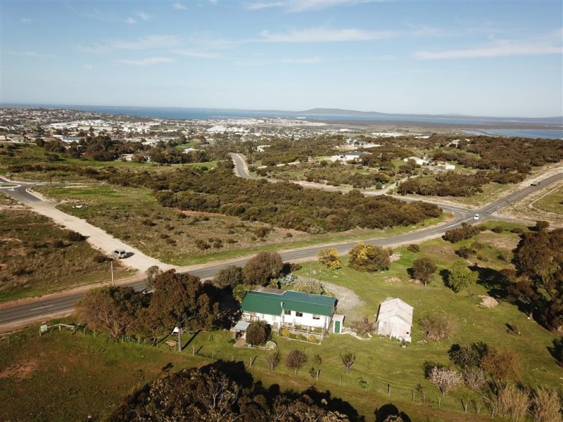 131 Nootina Road, Port Lincoln SA 5606