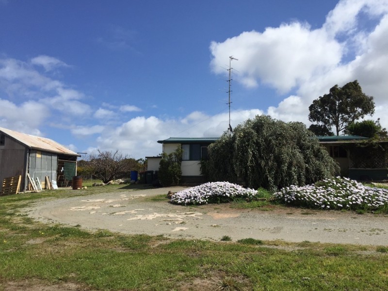 131 Nootina Road, Port Lincoln SA 5606