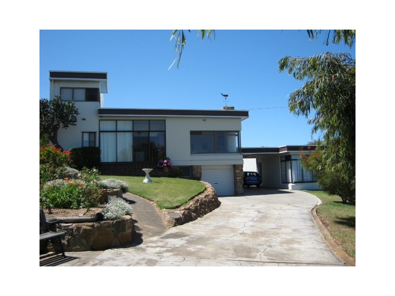 5 Lombardy Place, Port Lincoln SA 5606