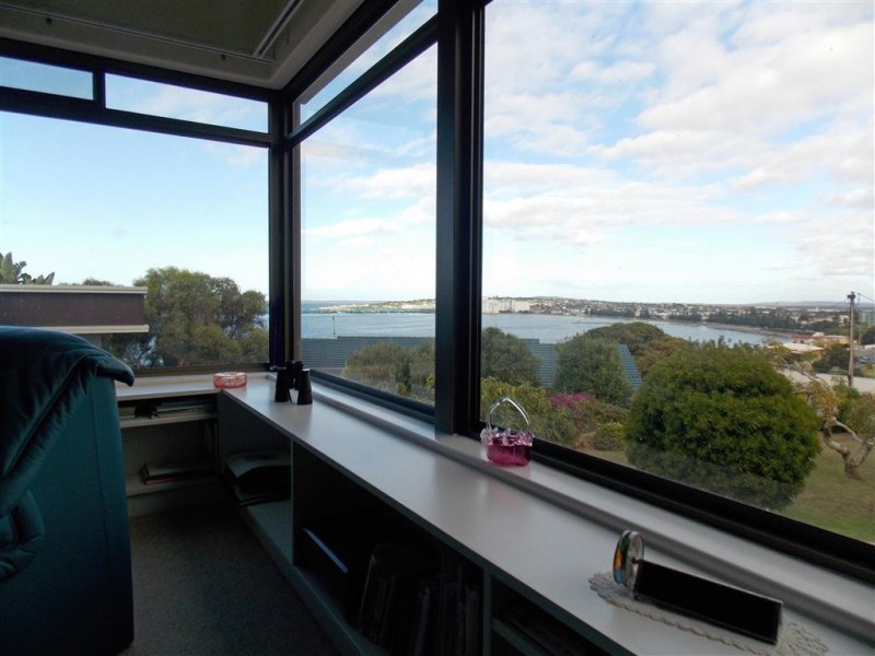 5 Lombardy Place, Port Lincoln SA 5606