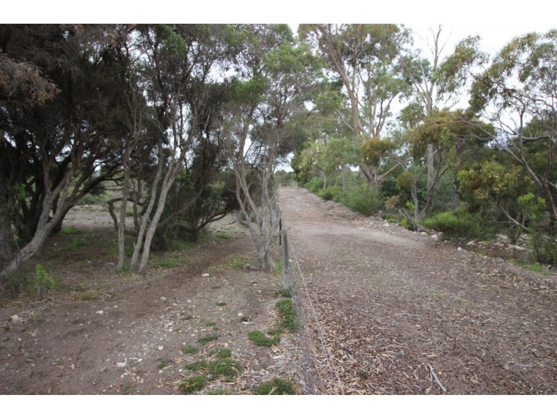 24B Grimm Road, Coffin Bay SA 5607