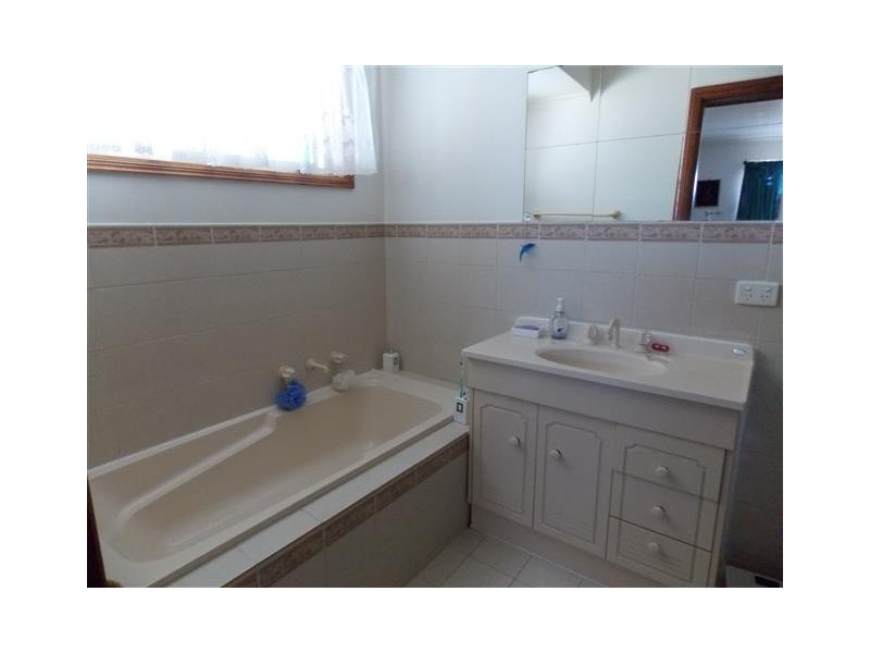 5 La Fayette Drive, Port Lincoln SA 5606