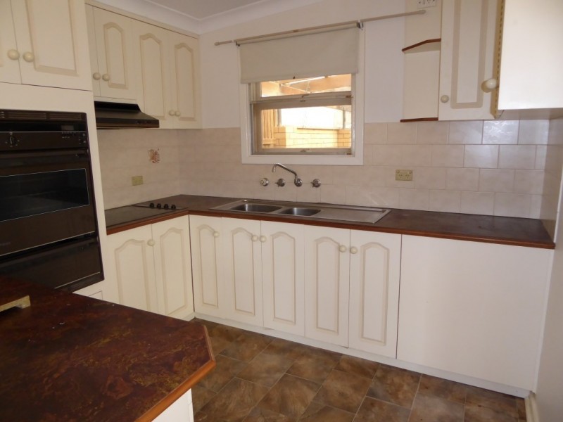 14 Walkom Street, Cummins SA 5631